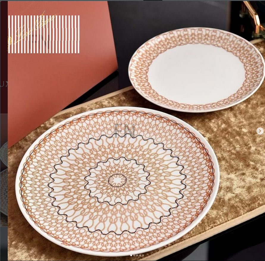 Loro Piana set of two plates 20cm and 27 cm